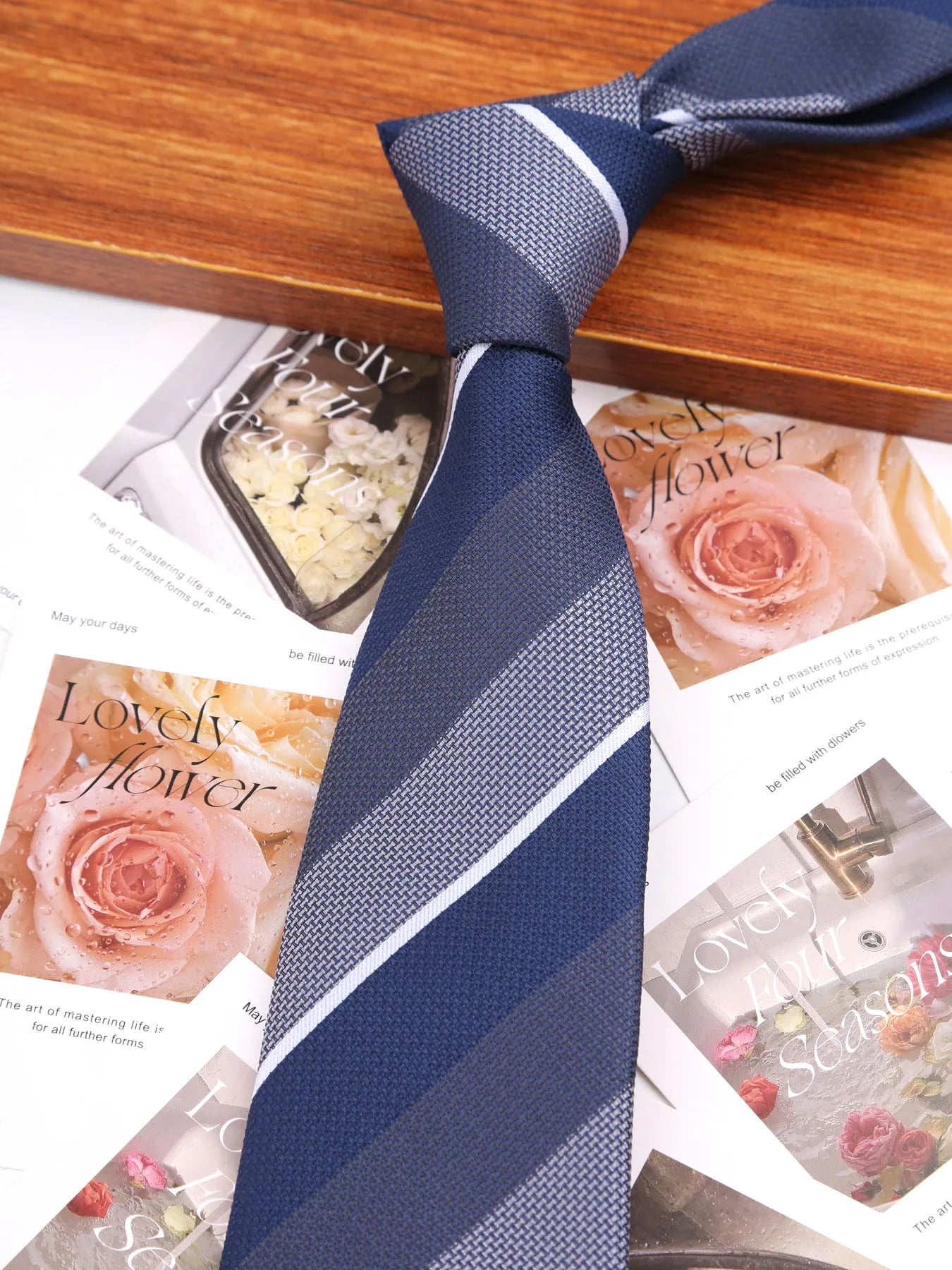 Elegant Blue Pink Striped 8 cm Men Tie For Men Suit Accessories Wedding Workplace Birthday Party Outfit