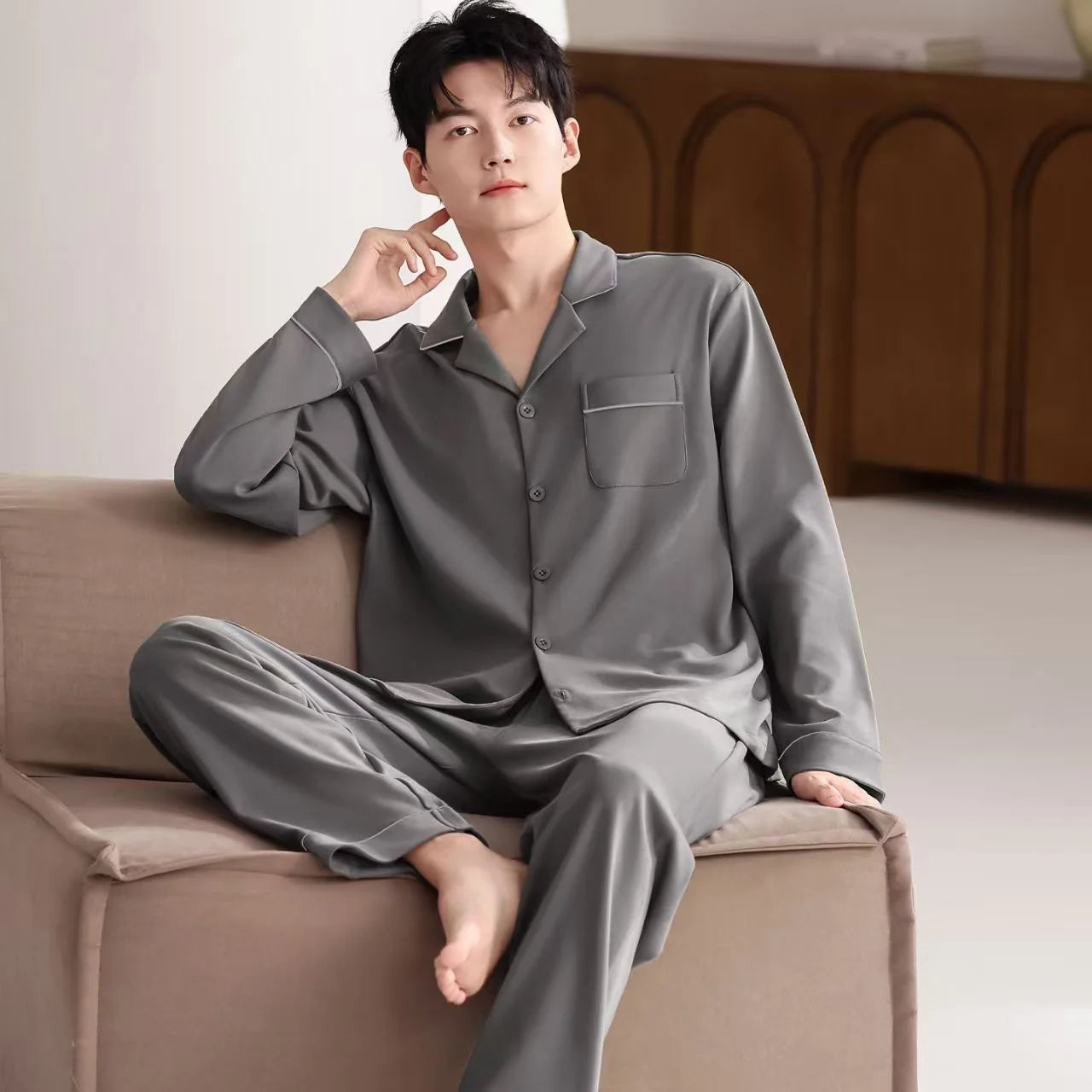 【Casual Homewear】Men's Versatile Pajama Set That Can Be Worn Outside, Long-Sleeved Top and Long Pants, Suitable for All Seasons