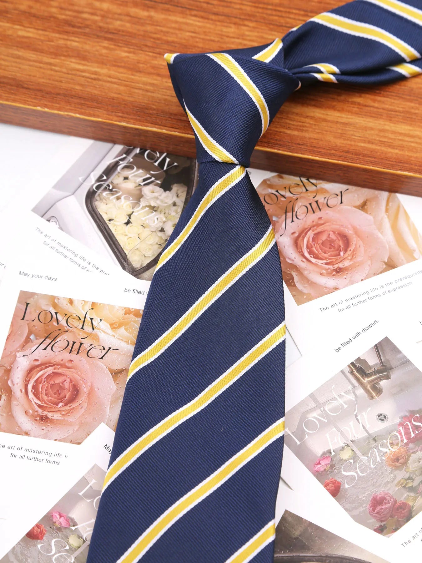 Elegant Blue Pink Striped 8 cm Men Tie For Men Suit Accessories Wedding Workplace Birthday Party Outfit