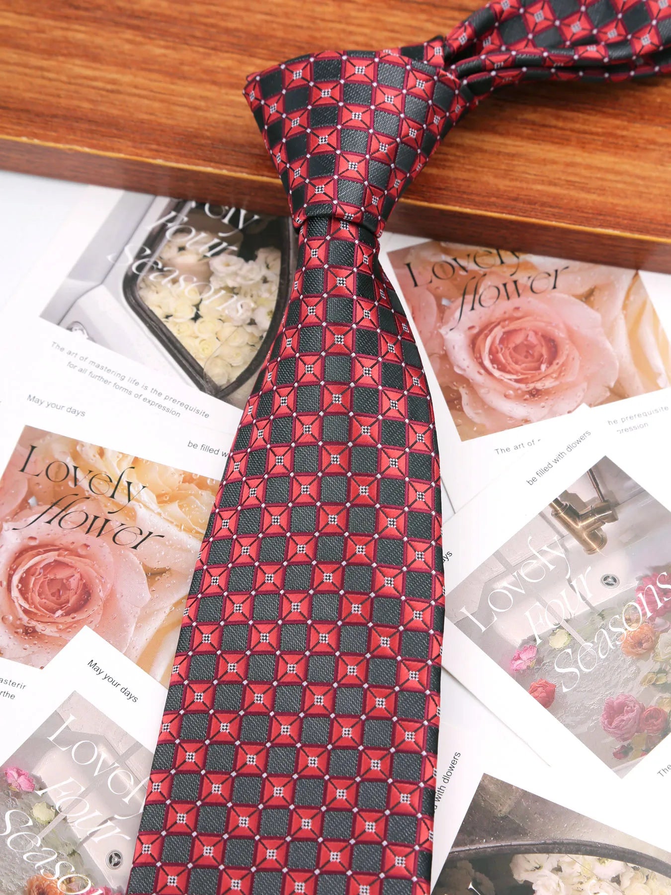 Elegant Blue Pink Striped 8 cm Men Tie For Men Suit Accessories Wedding Workplace Birthday Party Outfit