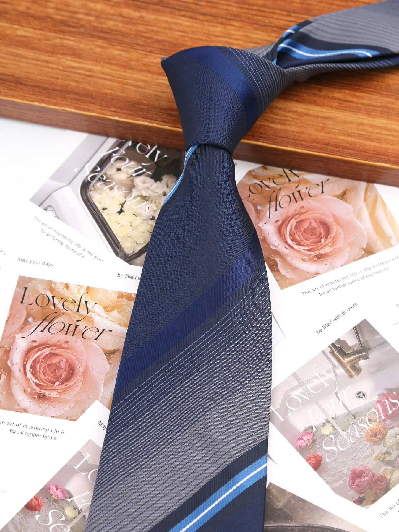 Elegant Blue Pink Striped 8 cm Men Tie For Men Suit Accessories Wedding Workplace Birthday Party Outfit