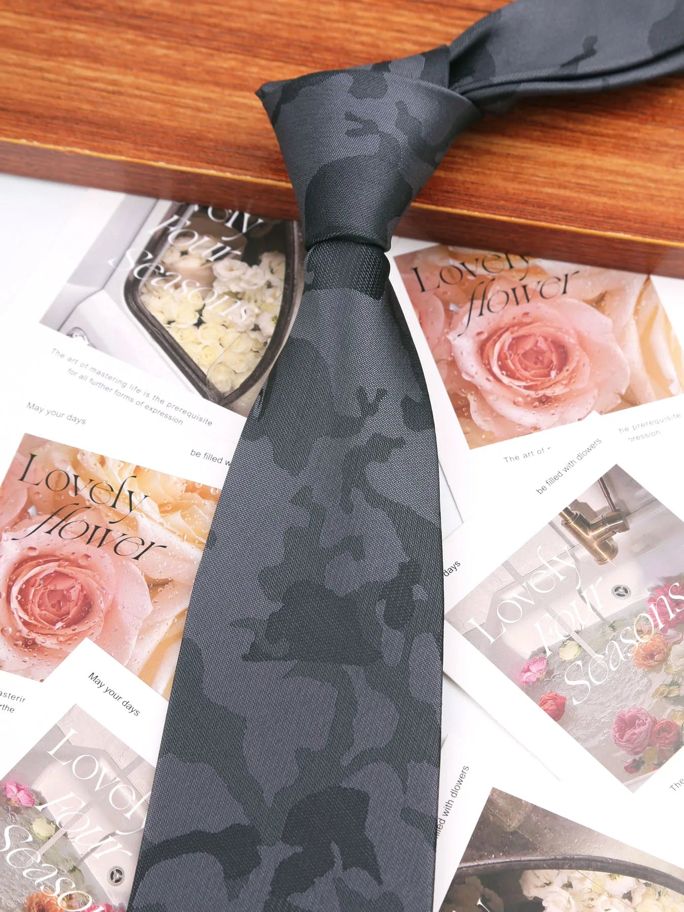 Elegant Blue Pink Striped 8 cm Men Tie For Men Suit Accessories Wedding Workplace Birthday Party Outfit