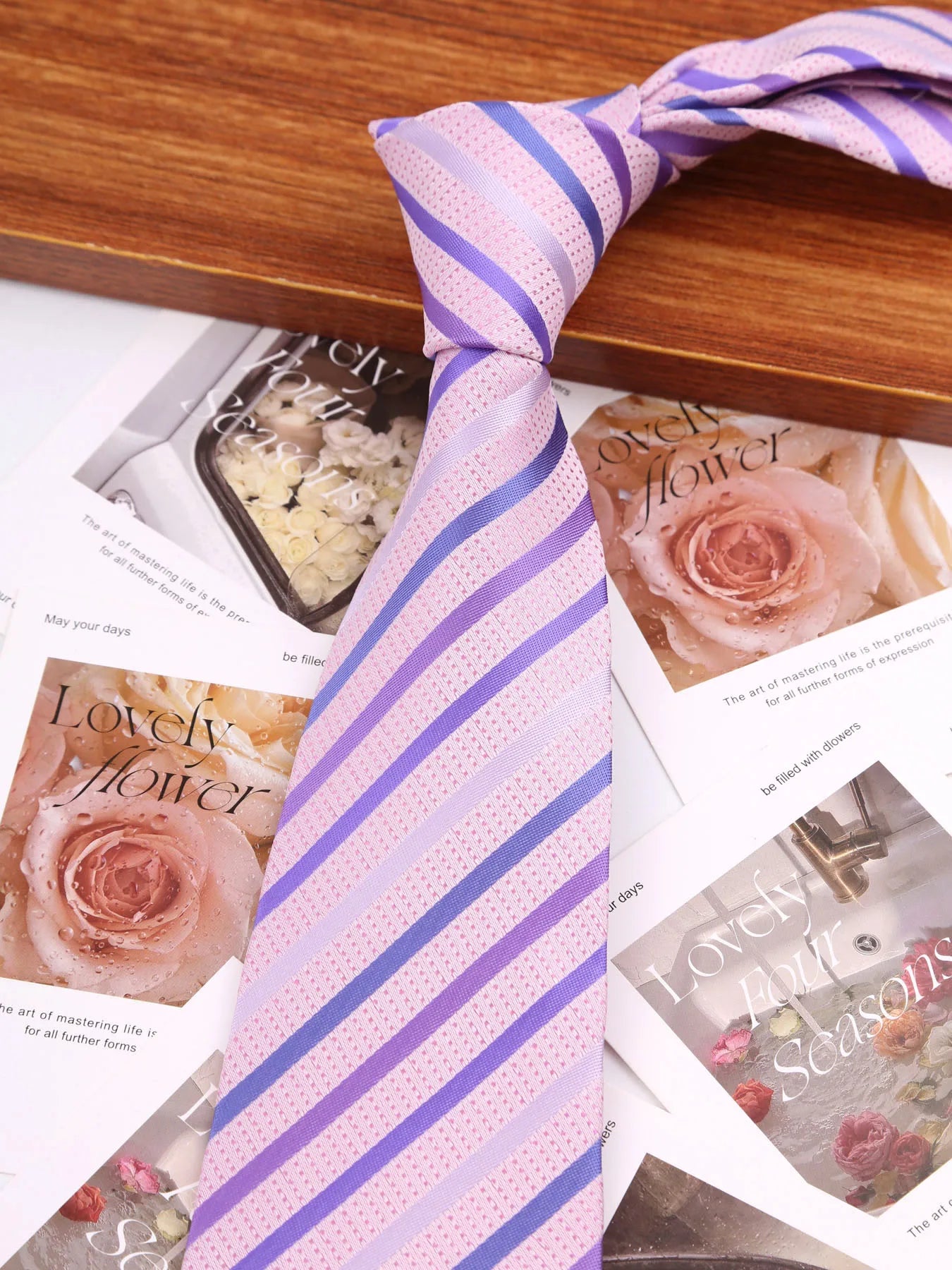 Elegant Blue Pink Striped 8 cm Men Tie For Men Suit Accessories Wedding Workplace Birthday Party Outfit