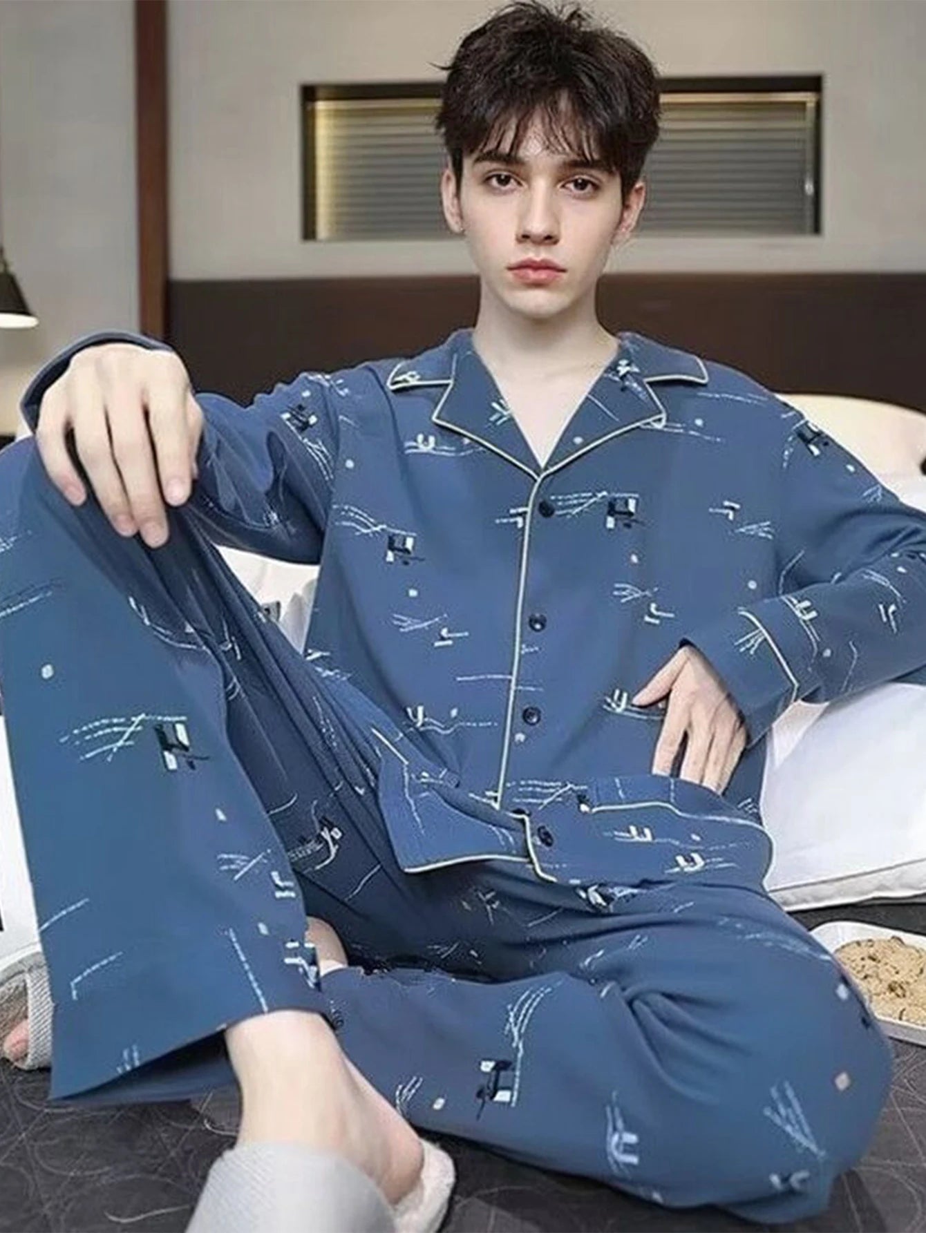 【Casual Homewear】Men's Versatile Pajama Set That Can Be Worn Outside, Long-Sleeved Top and Long Pants, Suitable for All Seasons