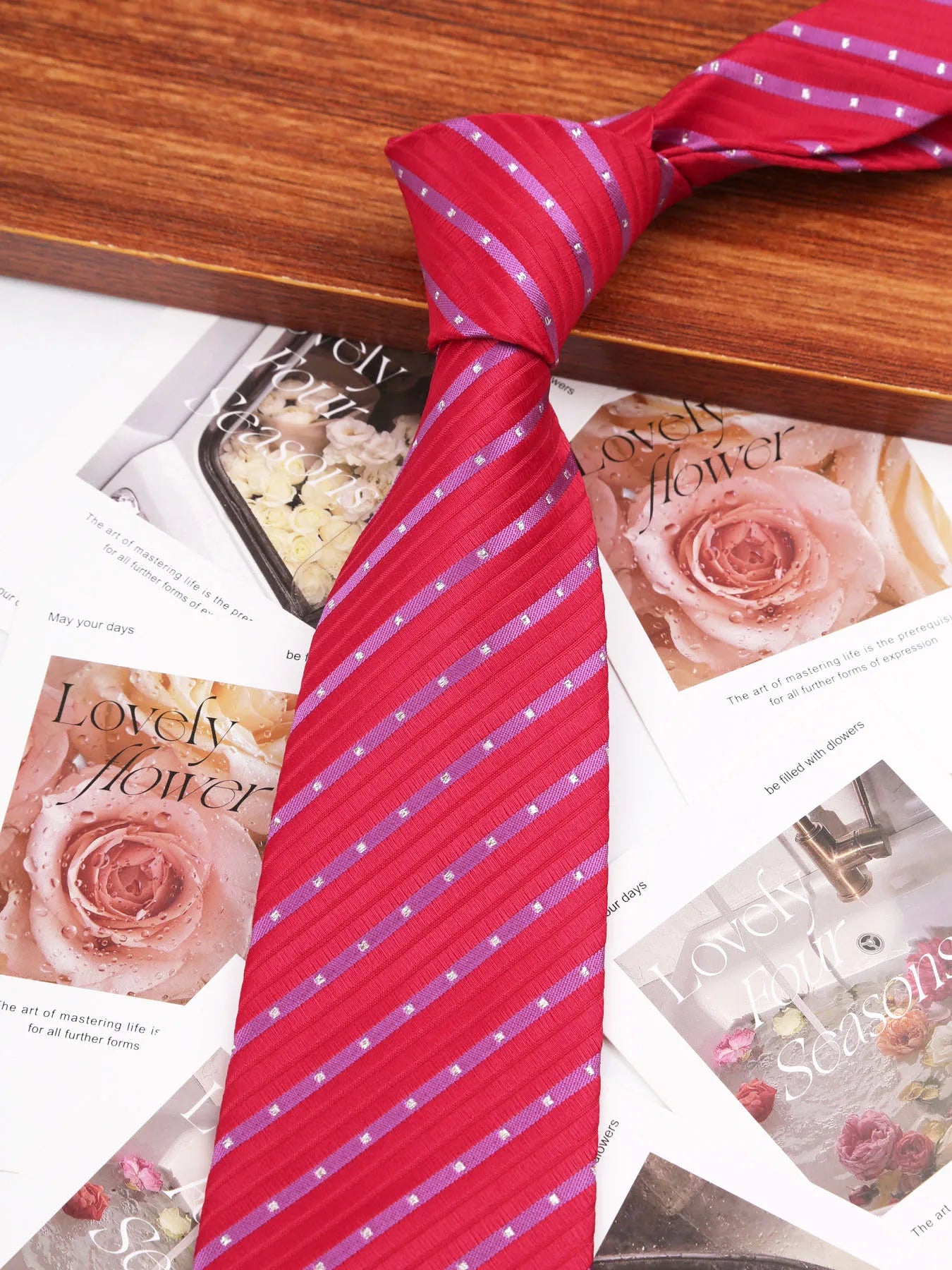 Elegant Blue Pink Striped 8 cm Men Tie For Men Suit Accessories Wedding Workplace Birthday Party Outfit