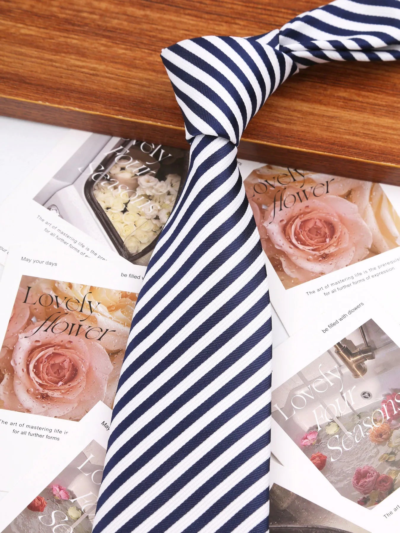 Elegant Blue Pink Striped 8 cm Men Tie For Men Suit Accessories Wedding Workplace Birthday Party Outfit