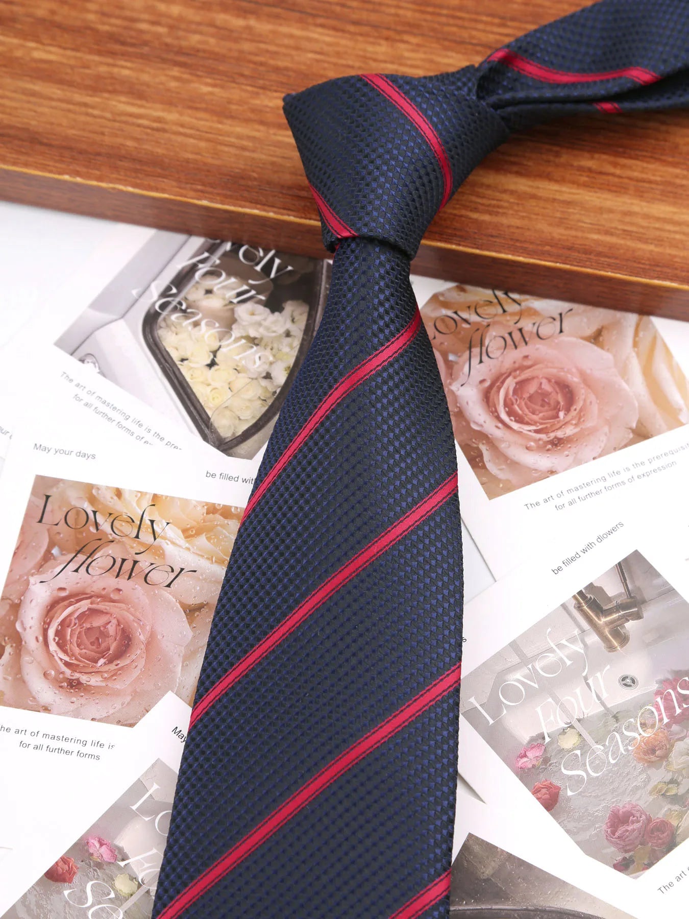 Elegant Blue Pink Striped 8 cm Men Tie For Men Suit Accessories Wedding Workplace Birthday Party Outfit
